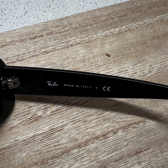 Ray-Ban sunglasses - Picture 6 of 7